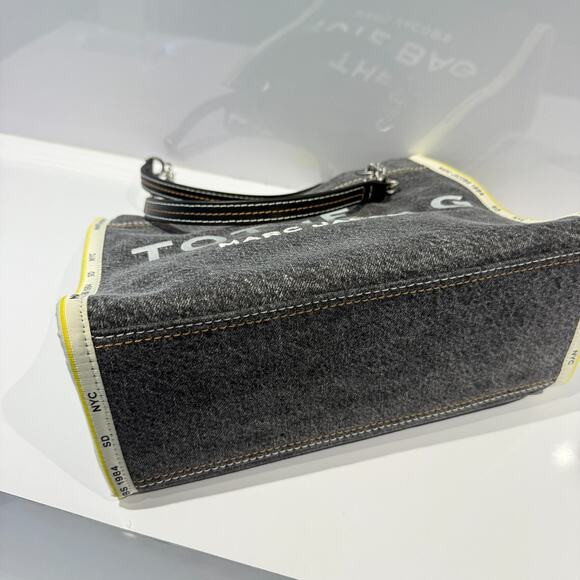 Marc Jacobs The Denim Chain Medium Tote Bag Black Wash 2F4HTT018H05 - Picture 5 of 7